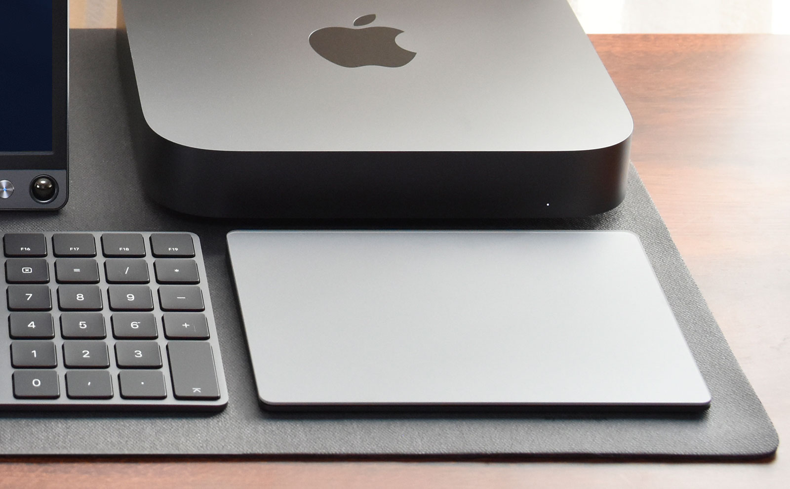 Apple Magic Trackpad2 スペースグレー MRMF2J/A-connectedremag.com